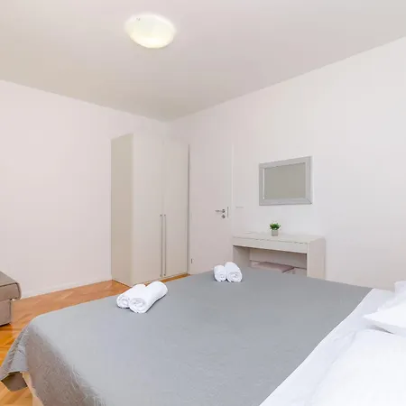 House Mateljan Holiday home